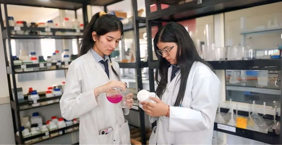 B Pharmacy Salary 2026