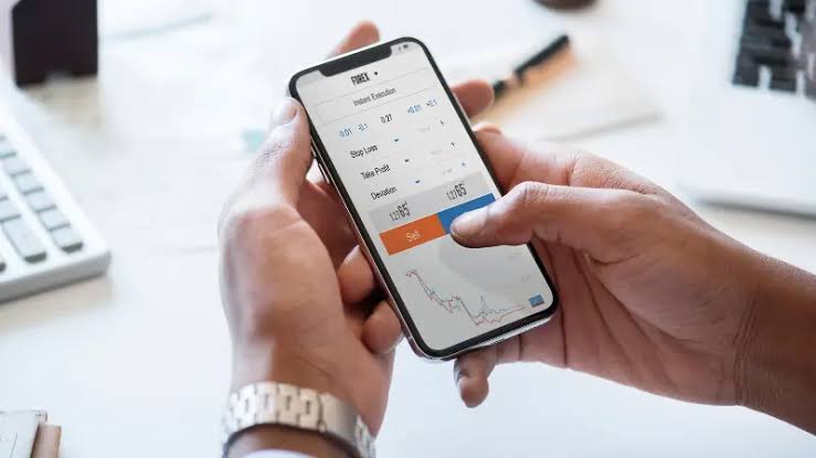 Difference Between Nomination and Transmission in Demat